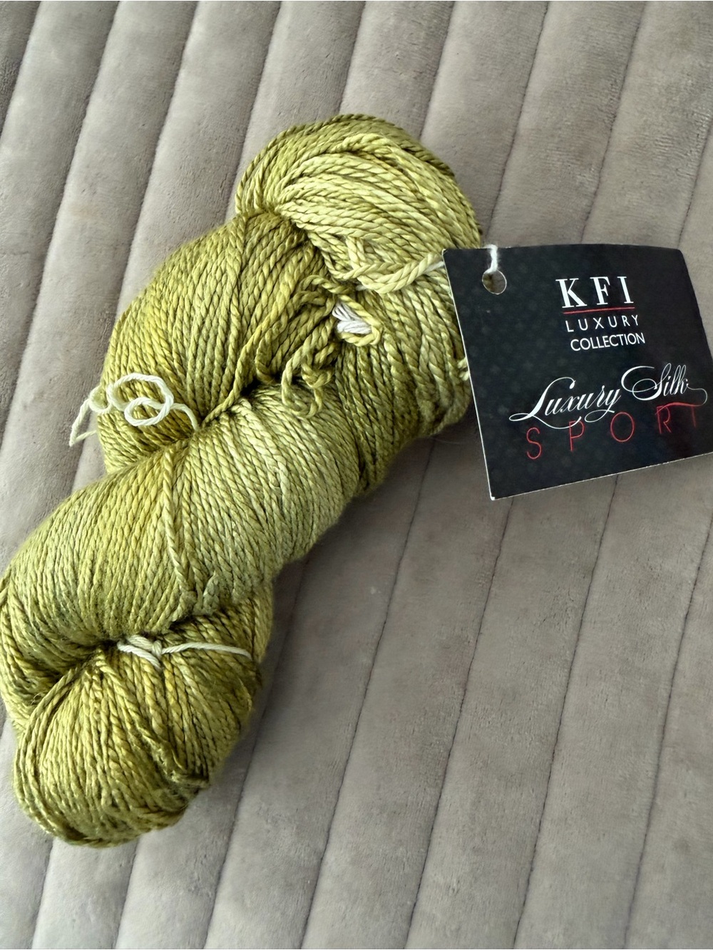 KFI silk yarn Olive Green